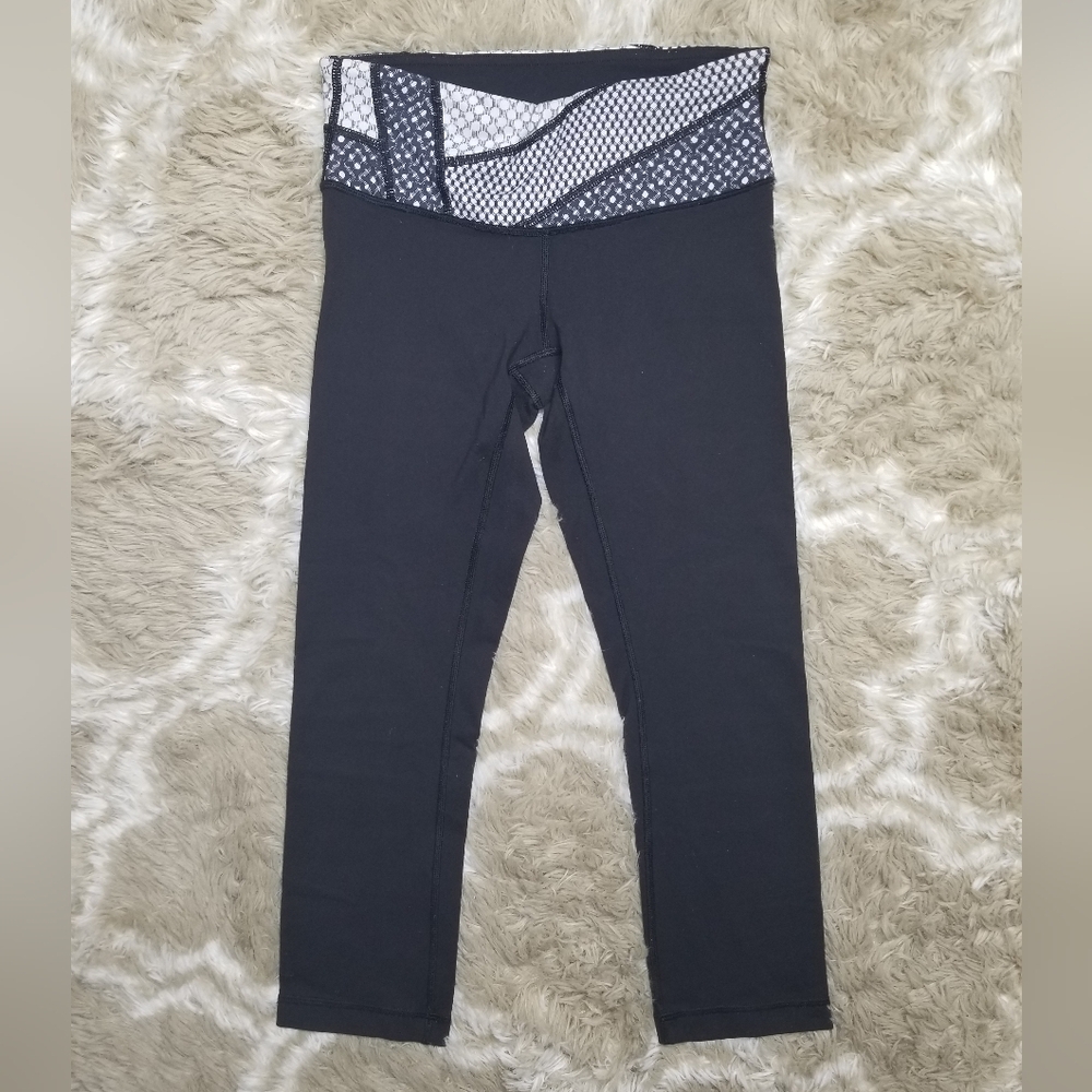 Lululemon Athletica Cropped Leggings